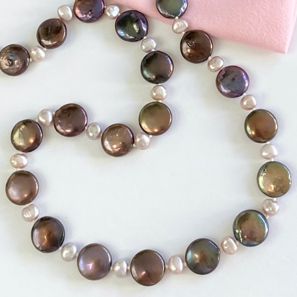 Freshwater Coin Pearl Necklace - Picture 4 of 5